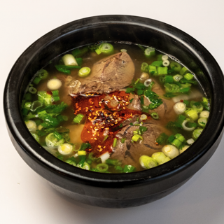 Beef Noodles Soup 招牌牛骨汤牛肉面