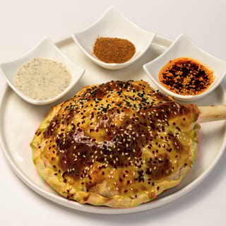 Wellington-Style Roasted Lamb Shank 惠灵顿风羊腿面包